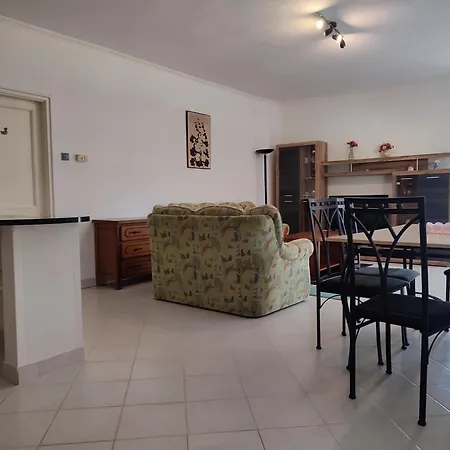 Estike Apartment *