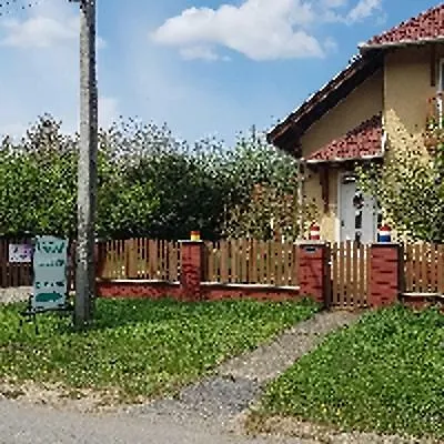 Estike Apartment *